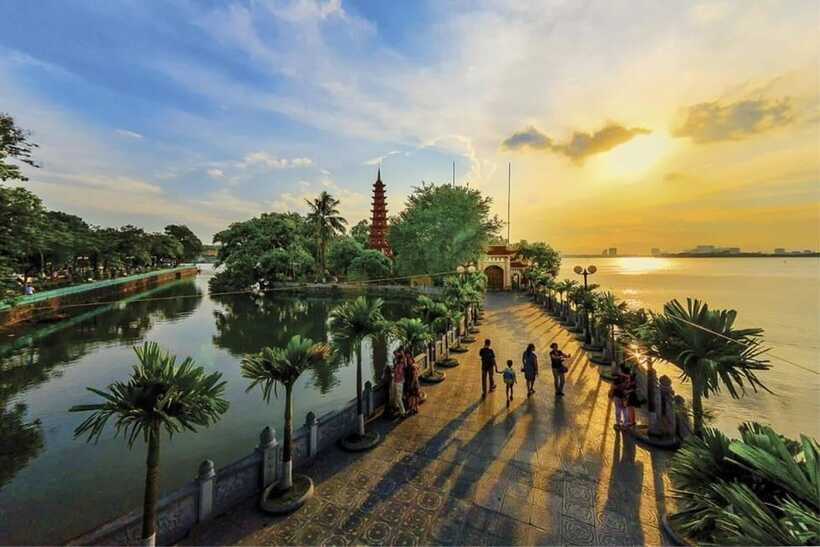 Cycling Through Hanoi: Old Quarter Pagodas & Red River Delta - Following paths through the Red River Delta