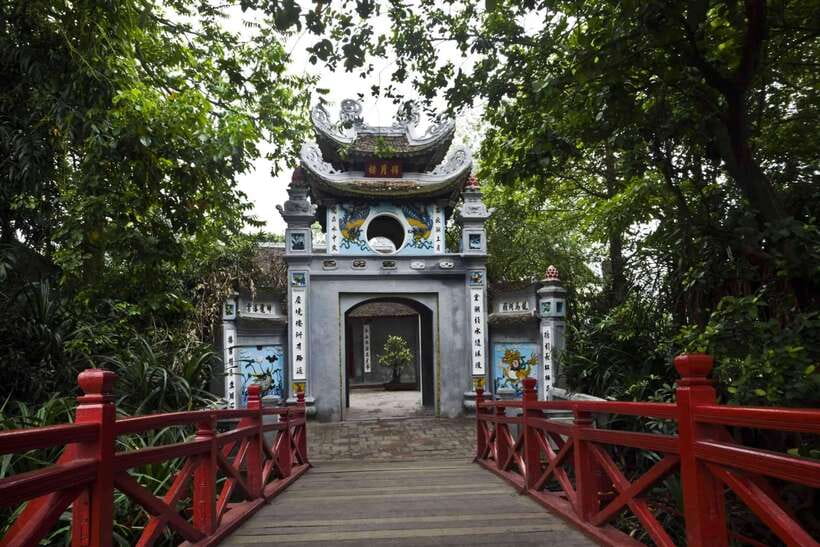 Cycling Through Hanoi: Old Quarter Pagodas & Red River Delta - B52 Lake and the Ho Chi Minh Mausoleum area