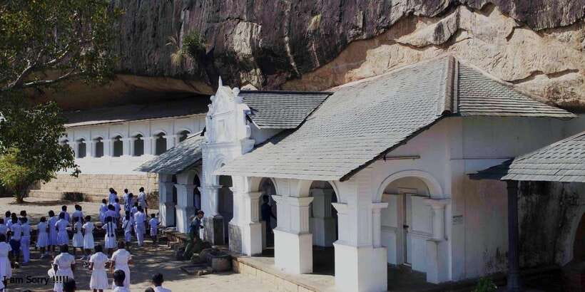 Dambulla: Caves Temple & Traditional Village Tour with Lunch - Practical details before you book