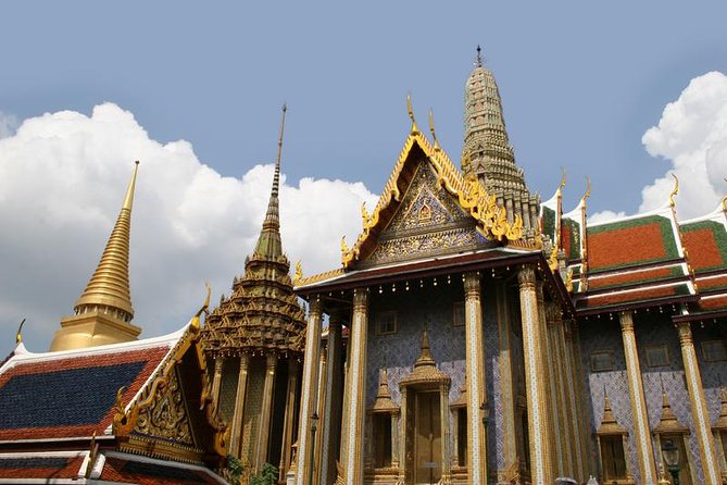 Damnern Saduak Floating Market, Grand Palace and Wat Phra Keo Tour from Bangkok - A full day from Bangkok to the canals