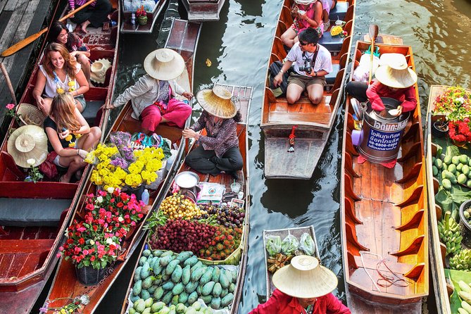Damnern Saduak Floating Market, Grand Palace and Wat Phra Keo Tour from Bangkok - What the private guide adds