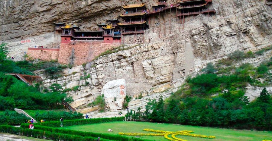 Datong: Temples and Grottoes day tour with tickets options - Who should book this experience?