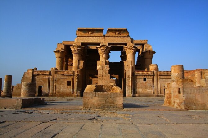 Day trip Kom Ombo and Edfu Temples from Aswan to Luxor - Why this route works better than a simple transfer