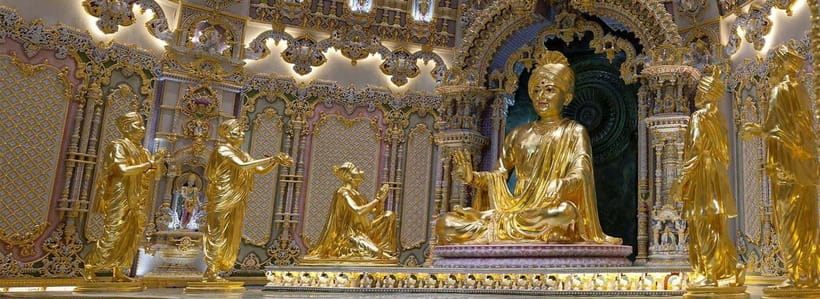 Delhi: Akshardham Temple Tour with Light and Water Show - Entering Akshardham under strict security rules