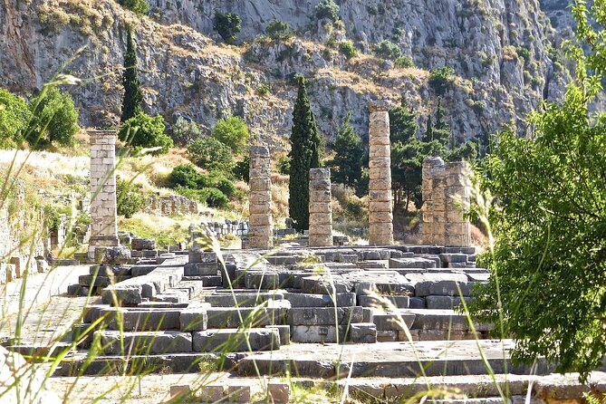 Delphi and Hosios Loukas Monastery Full Day Private Tour - Leaving Athens in a private car