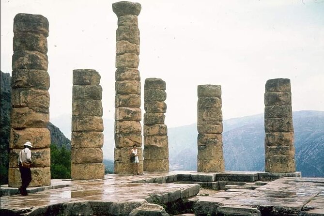 Delphi and Osios Loukas Byzantine Monastery - The Lion of Chaeronea and a lesson in Greek warfare