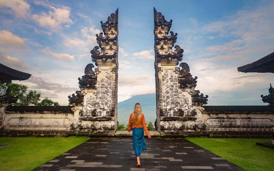 East Bali: Lempuyang Temple, Tirta Gangga, and Taman Ujung - Taman Ujung and its royal water setting
