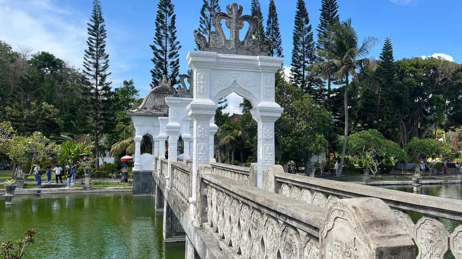 East Bali: Lempuyang temple, Tirta Gangga, Taman Ujung - How to plan the day well