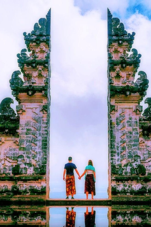 East Bali Tour: Besakih Temple, Lempuyang Gate, Tirta Gangga - Why the private format matters