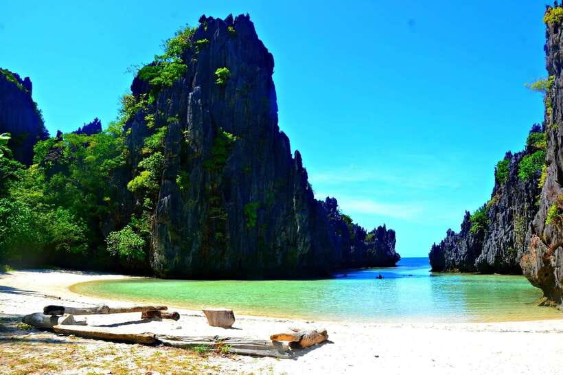 El Nido Island Hopping Tour C: Hidden Beaches & Shrine - Key points to know before booking