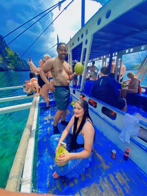 El Nido: Tour C with Matinloc Shrine and white sand beaches - How the included equipment affects the value