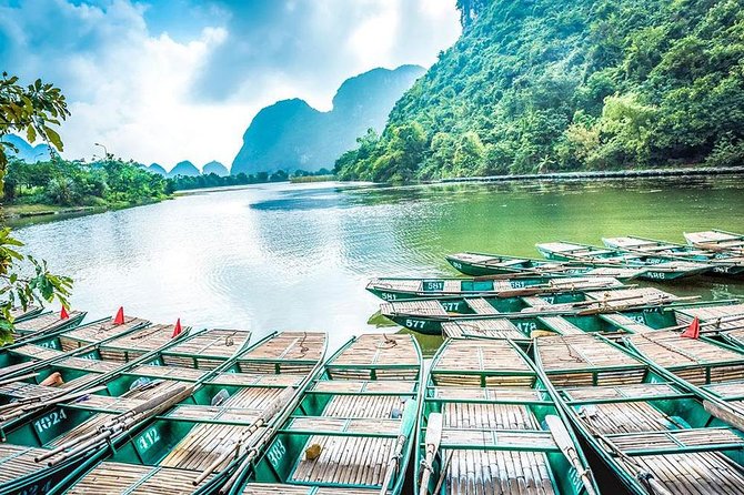 Exploring Bai Dinh Pagoda -Trang An -Mua Cave with Buffet Lunch 1 Day From Hanoi - Trang An by boat: the day’s quiet center