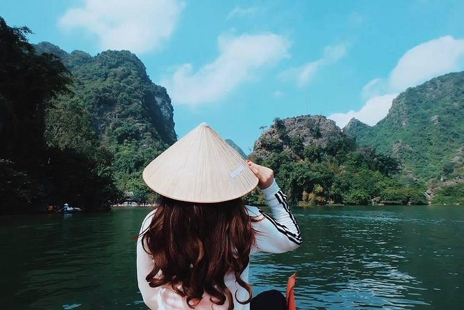 Exploring Bai Dinh Pagoda -Trang An -Mua Cave with Buffet Lunch 1 Day From Hanoi - Mua Cave and the 500-step climb