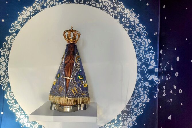 Fatima Private Tour: Shrine, Sacred Way & Shepherds’ Hometown - A quick look at the Shepherds’ Roundabout