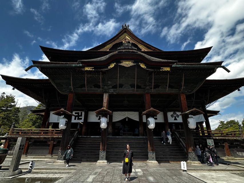 Food & Cultural Walking Tour around Zenkoji temple in Nagano - Group size, pace, and physical demands