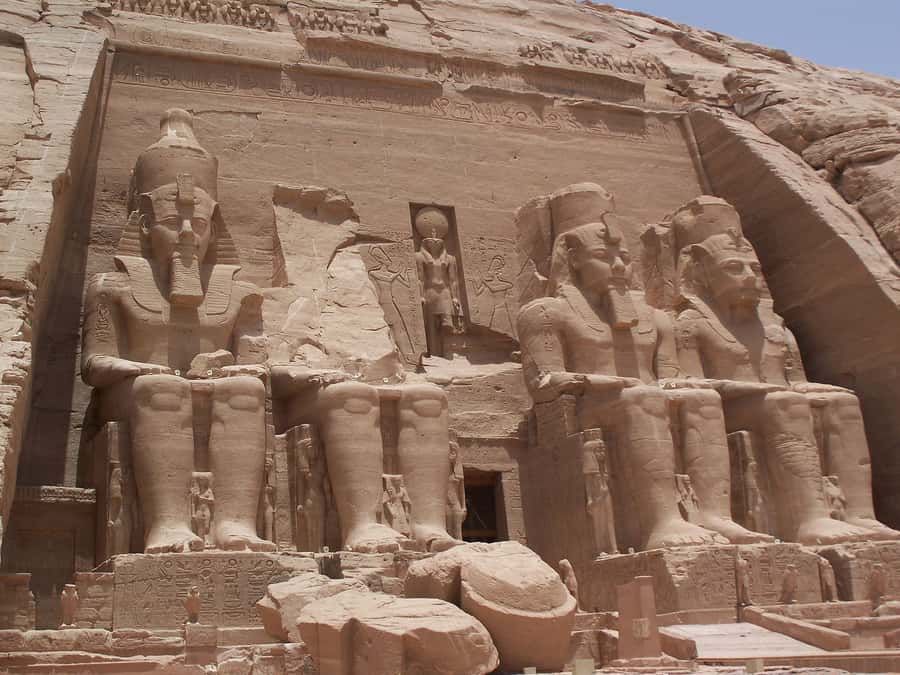 From Aswan: Abu Simbel Temple Day Trip with Hotel Pickup - What the guides add to the experience