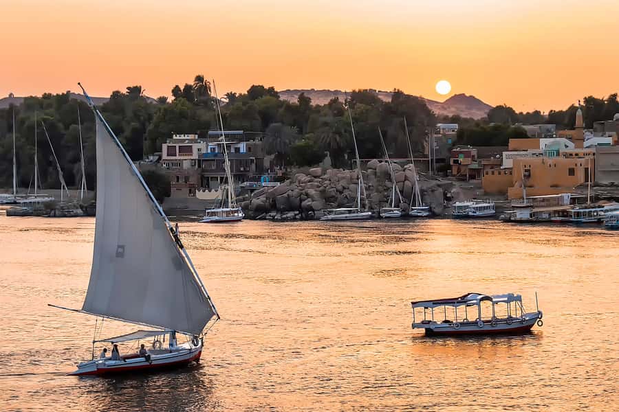 From Aswan: Philae Temple & Motorboat Tour to Nubian Village - Key points to know