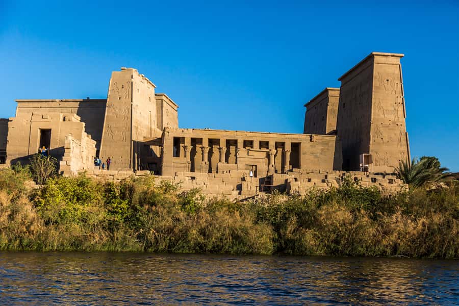From Aswan: Philae Temple & Motorboat Tour to Nubian Village - What the guide adds to the day