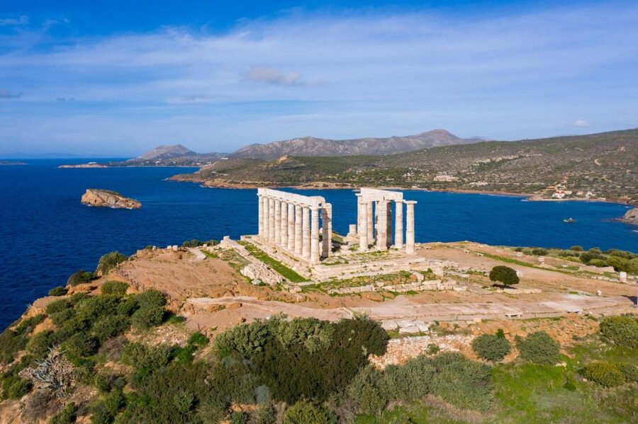 From Athens: Temple of Poseidon & Cape Sounio Half-Day Tour - Lake Vouliagmeni brings a quiet pause