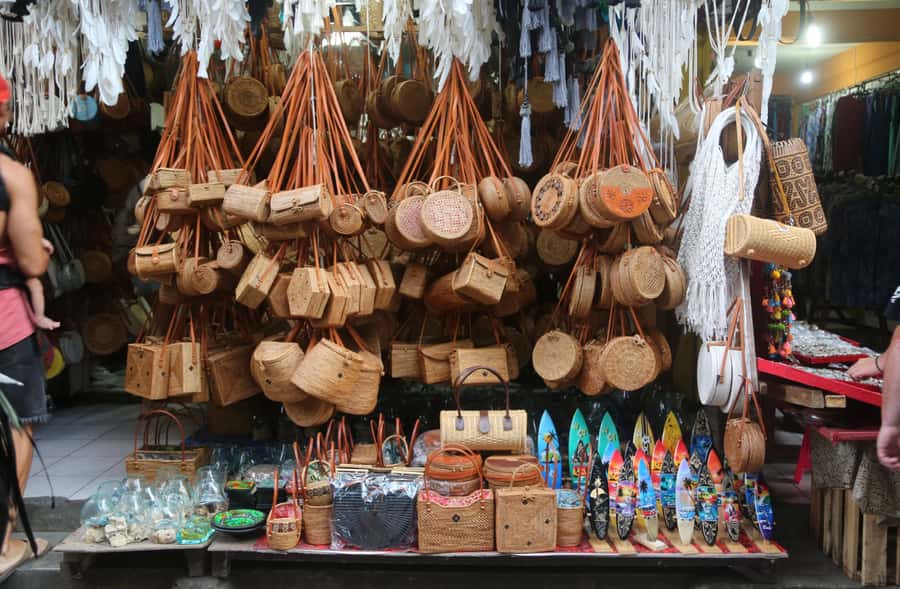 From Bali: Saraswati Temple, Monkey Forest, Ubud Waterfalls - Ubud Market: a quick look at local shopping