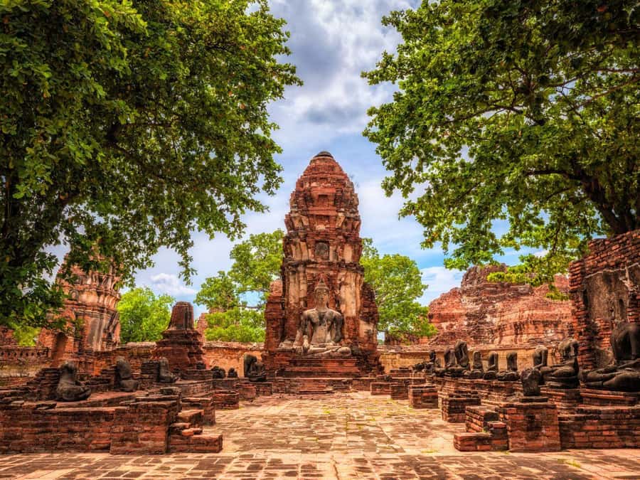 From Bangkok: Ayutthaya Temples and Boat Tour with Lunch - Riverside lunch with a practical caveat