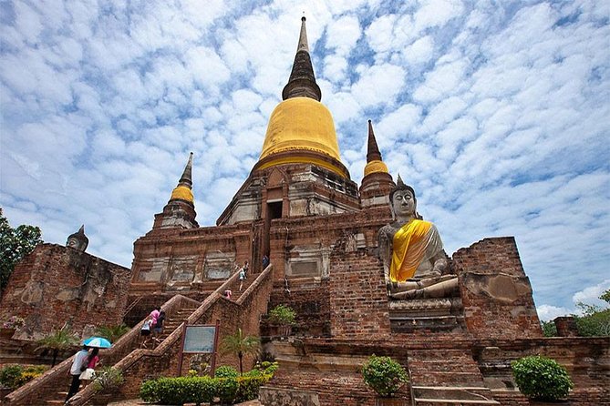 From Bangkok: Ayutthaya Temples Small Group Tour with Lunch - Wat Mahathat and the Buddha head in the roots