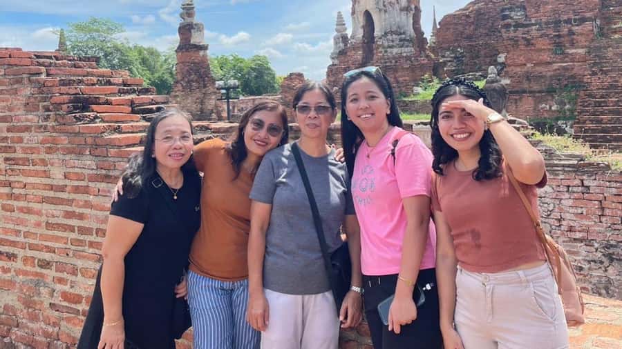 From Bangkok: Ayutthaya Temples Tour with Bang Pa-In Palace - Wat Chaiwatthanaram at the end of the day