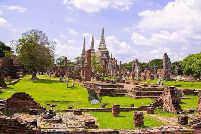 From Bangkok: Ayutthaya UNESCO Heritage Park and Temples Tour - Why Ayutthaya makes a strong day trip from Bangkok