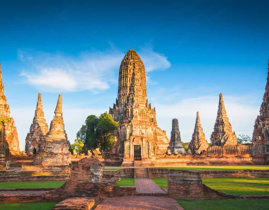 From Bangkok: Private Guided Tour of Ayutthaya’s 6 Temples - Why Ayutthaya works best with a guide