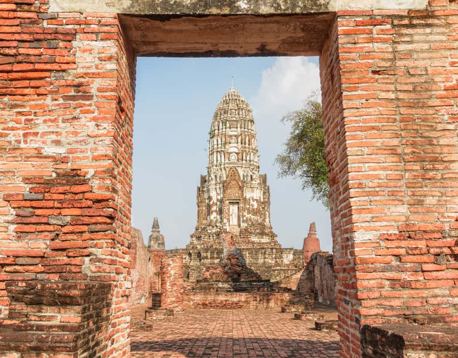 From Bangkok: Private Guided Tour of Ayutthaya’s 6 Temples - Wat Chaiwatthanaram is the day’s grand finish