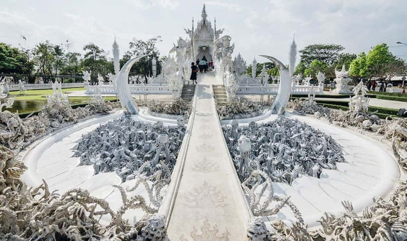 From Chiang Mai : 3 Temples & Golden Triangle with Lunch - The road from Chiang Mai and the Mae Khachan hot springs