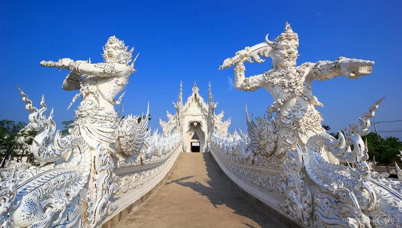 From Chiang Mai : 3 Temples & Golden Triangle with Lunch - What the $42 price really covers