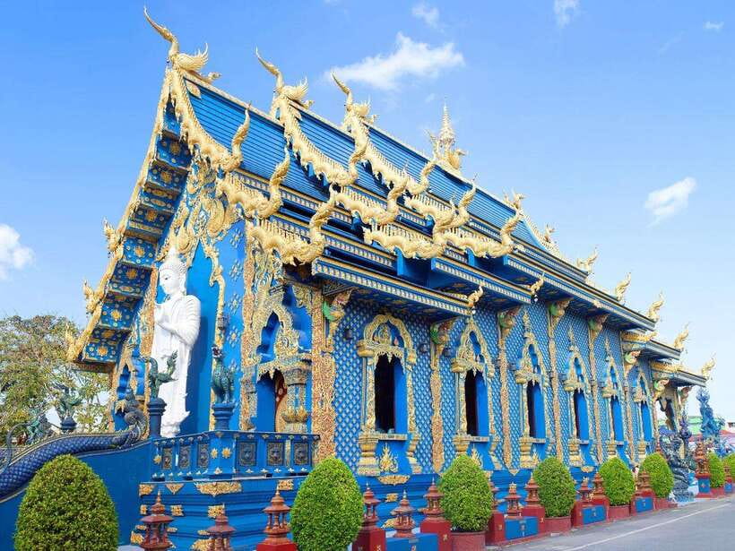 From Chiang Mai: Chiang Rai Famous Temples Guided Tour - Baan Dam Museum, Chiang Rai’s Black House