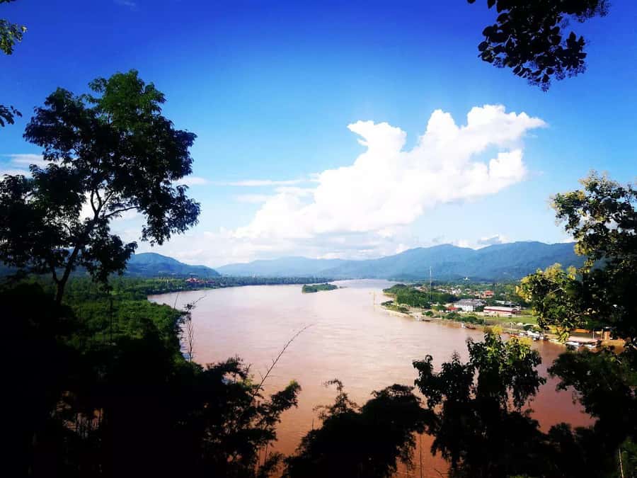 From Chiang Mai: Chiang Rai Temples and Golden Triangle Tour - Lunch is simple, welcome, and included