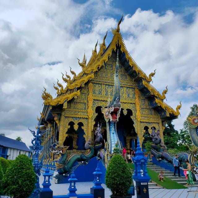 From Chiang Mai: Day Trip Chiang Rai White, Blue, Red Temple - Why the three-temple route works