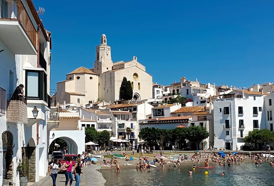 From Girona: Cadaqués, St Pere de Rodes Monastery - Leaving Girona in a six-person van