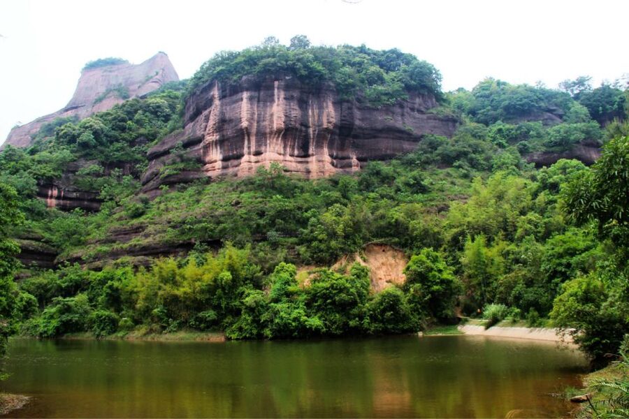 From Guangzhou: Mount Danxia and Nanhua Temple Full-Day - Why Mount Danxia deserves the long day
