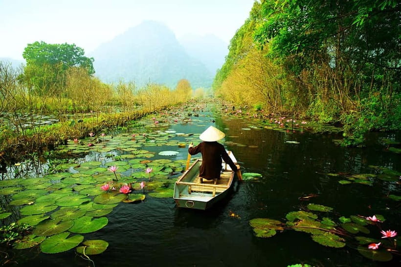 From Ha Noi: Perfume Pagoda & Quang Phu Cau Incense Village - Lunch before the second half of the day