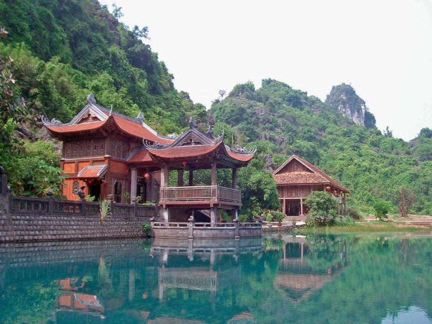 From Hanoi: Trang An & Bai Dinh Pagoda Full-Day Private Tour - Who will enjoy this day trip