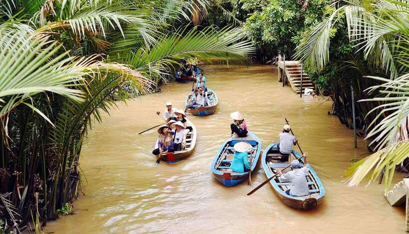 From HCMC: Mekong Delta and Vinh Trang Pagoda 1 day - Lunch Along the River