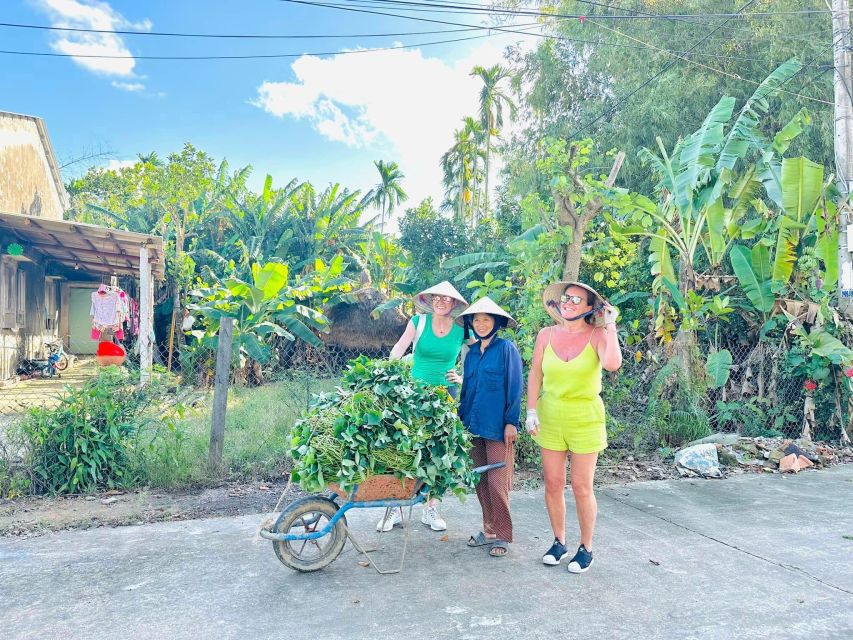 From Ho Chi Minh: Explore Mekong Delta & Vinh Trang Pagoda - Honey tea and the bee farm