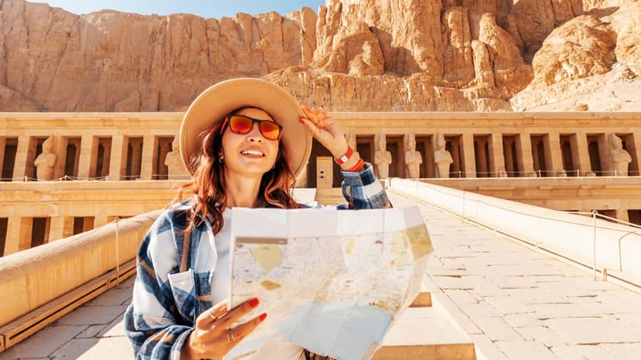 From Hurghada: Luxor Private Day Trip with Temple Tickets - Hatshepsut’s temple carved into the cliffs
