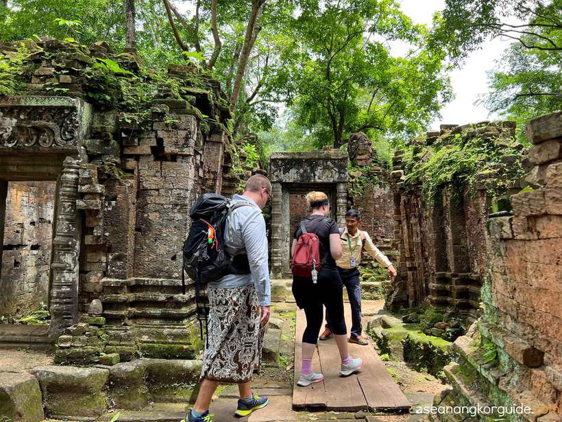 From Koh Ker: Full-Day Private Tour of Cambodian Temples - Beng Mealea as the final temple stop