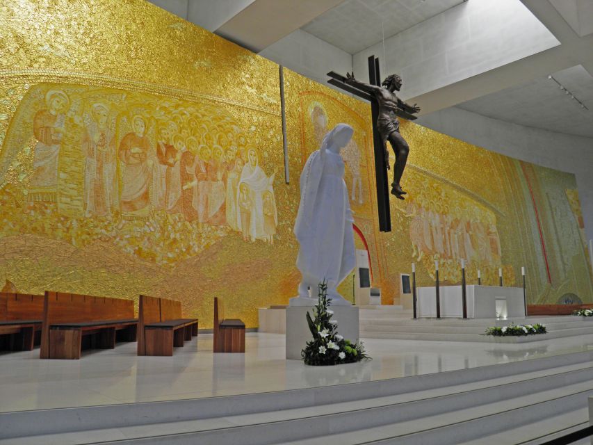 From Lisbon: Fátima Sanctuary and Batalha Monastery (UNESCO) - What to bring and what to expect