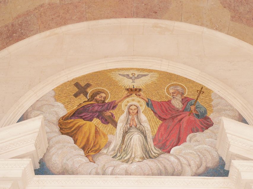 From Lisbon: Fátima Sanctuary and Batalha Monastery (UNESCO) - Is $189 per person fair value?