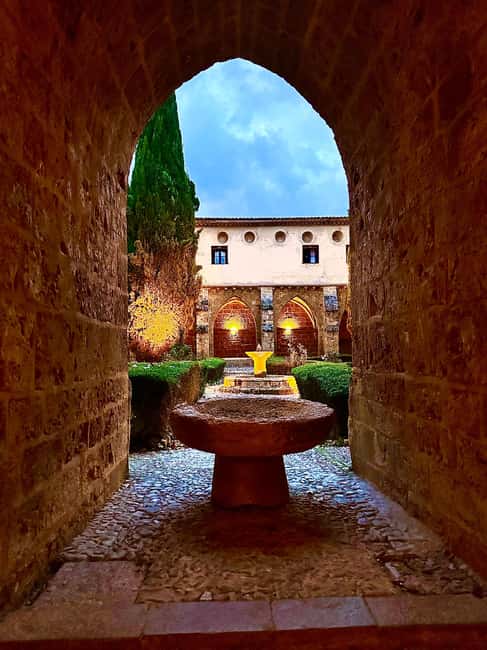 From Madrid: Discover the Monastery of Piedra and the Kingdom of Aragon - The ride from Madrid and the meeting point