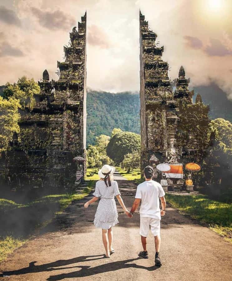 From north bali :Tanah Lot, sangeh forest & Ulun Danu Temple - Tanah Lot at sunset