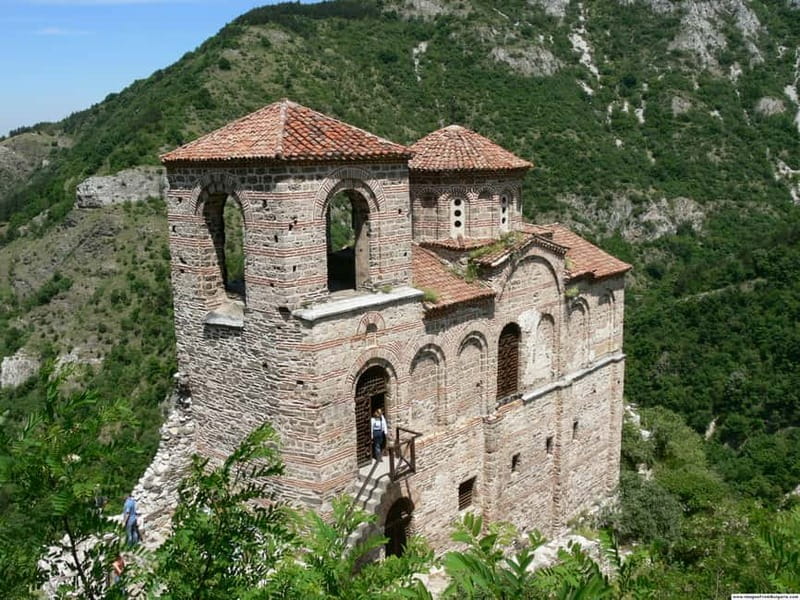 From Plovdiv: Bachkovo Monastery & Asen’s Fortress Tour - Why this short trip works from Plovdiv