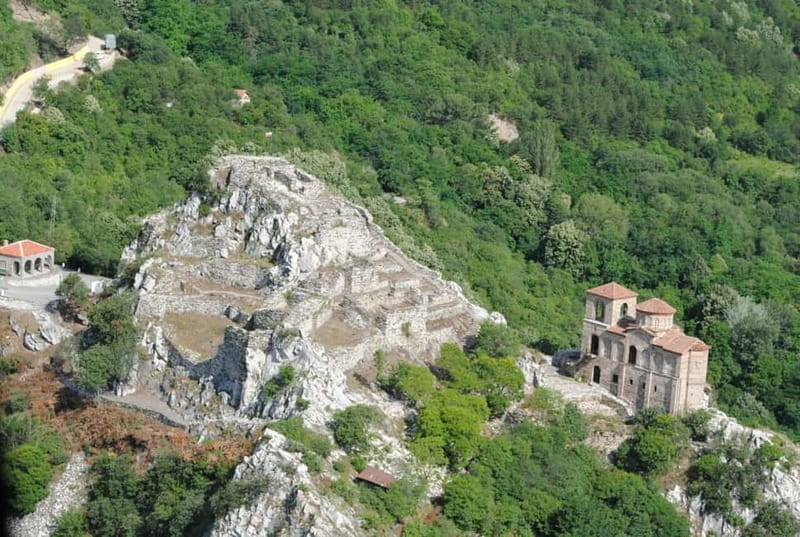 From Plovdiv: Bachkovo Monastery & Asen’s Fortress Tour - Bachkovo Monastery’s icons and painted walls