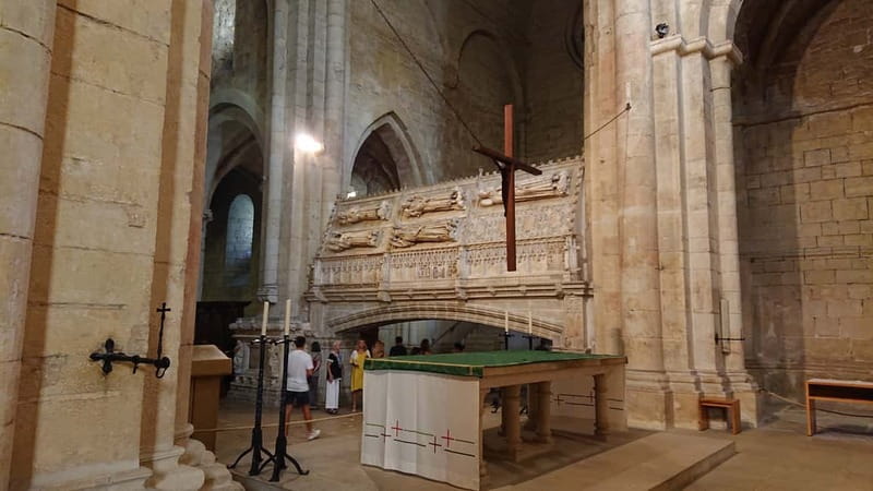 From Salou: Tour Poblet Monastery with hotel pickup - FAQ